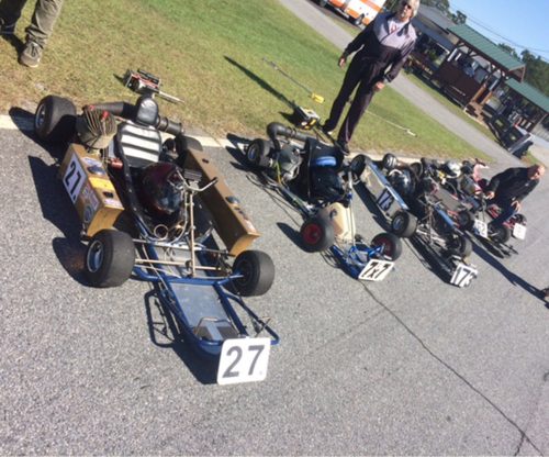 On the grid – Terry Armstong’s Quicksilver powered by a 135cc Dap T62 reed sits besides the number 7x7 sit-up sprinter.